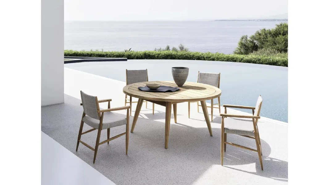 Tavolo rotondo Eidos in teak di Gervasoni