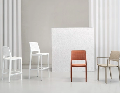 Sgabello e sedie Emi di Scab Design
