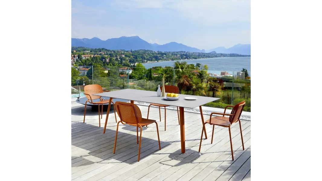 Sedia per outdoor con o senza braccioli in lamiera zincata Si-Si Dots di Scab Design