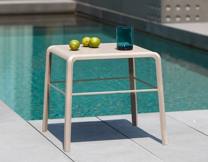 Tavolino da giardino in plastica Side Table Vela di Scab Design