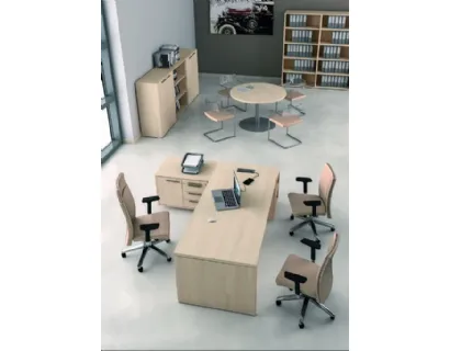Scrivania direzionale in melaminico rovere gessato e laccato antracite Alfa Plus di Walco